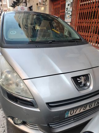 Peugeot 5008 2010