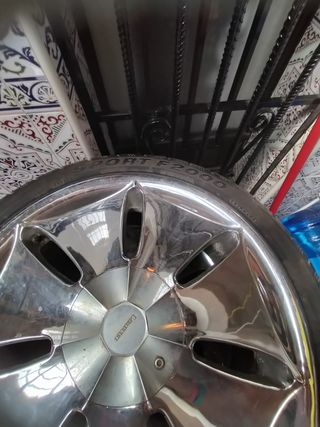 Llantas 5 tornillos + 4 ruedas