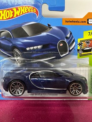 2 Hot Wheels Bugatti Chiron
