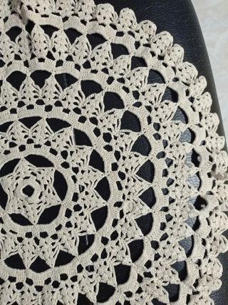 4 grandi centrini all'uncinetto vintage