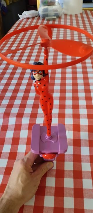 Juguete Ladybug volador
