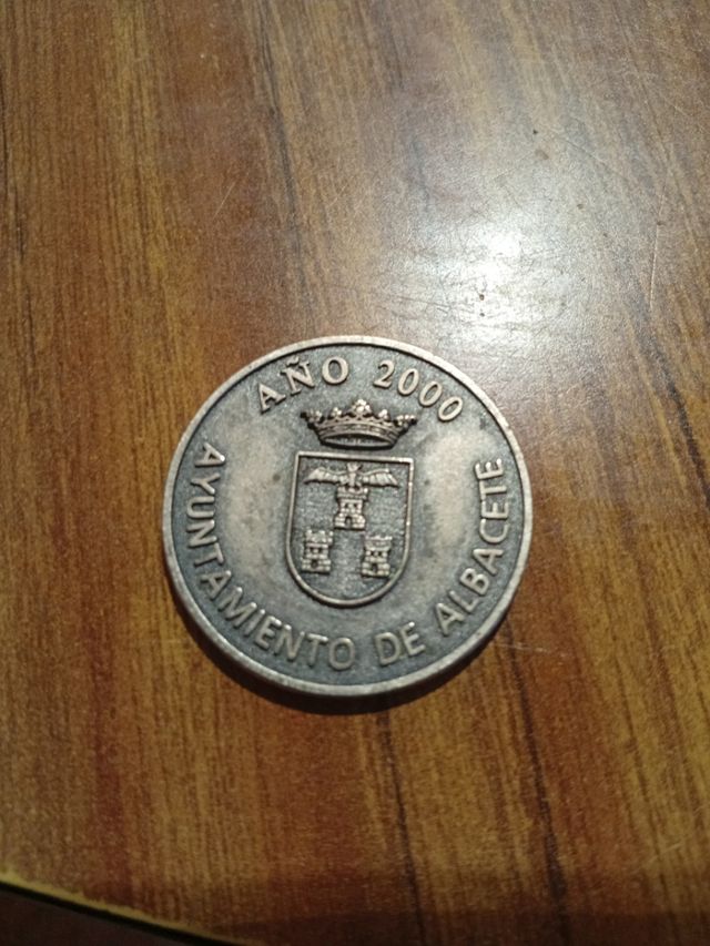 Medalla conmemorativa Albacete 2000 cambio de sigl