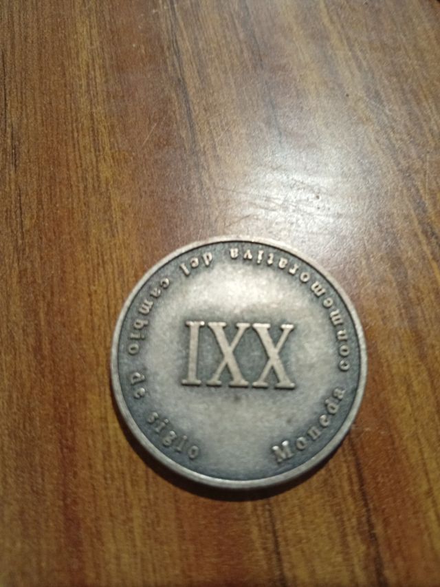 Medalla conmemorativa Albacete 2000 cambio de sigl