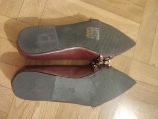 Zapatos Candice rojos de tacón bajo