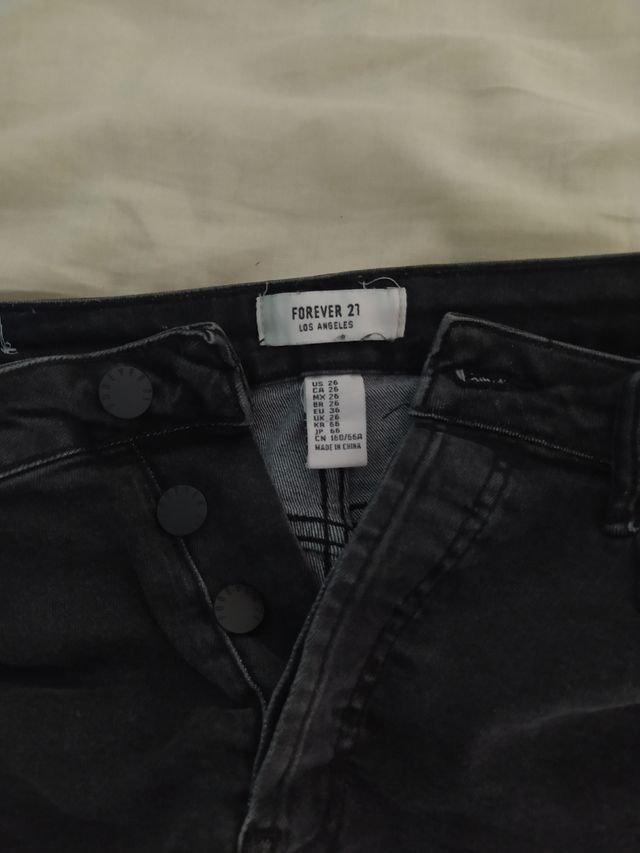 ADIDAS camiseta y pantalón FOREVER21 corto