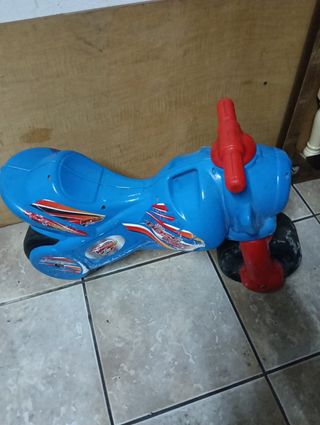 Moto infantil - juguete