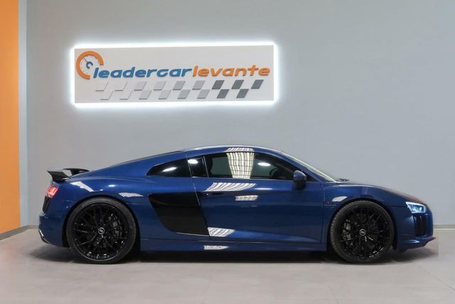 AUDI R8 5.2 V10 FSI QUATTRO STRONIC