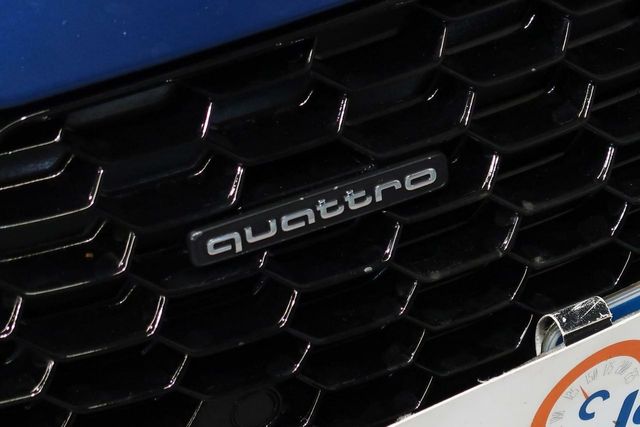 AUDI R8 5.2 V10 FSI QUATTRO STRONIC