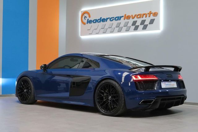AUDI R8 5.2 V10 FSI QUATTRO STRONIC