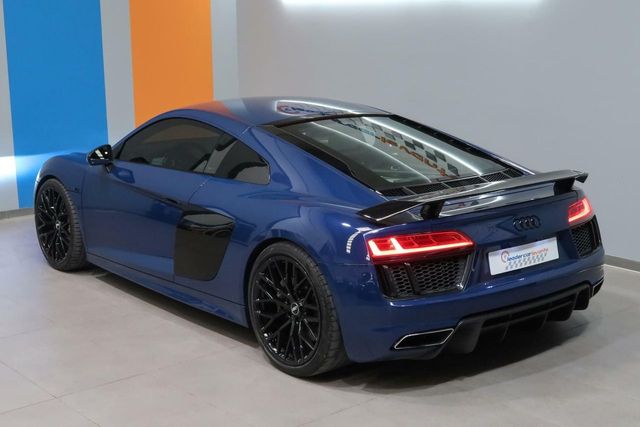 AUDI R8 5.2 V10 FSI QUATTRO STRONIC
