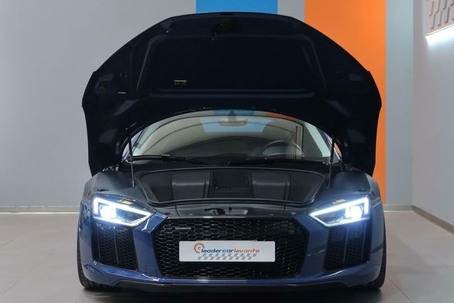 AUDI R8 5.2 V10 FSI QUATTRO STRONIC