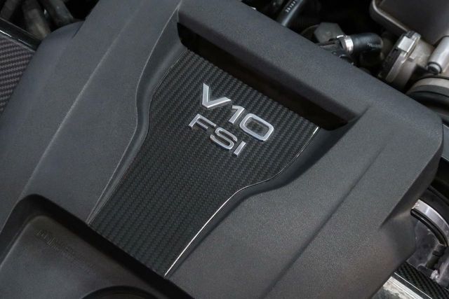AUDI R8 5.2 V10 FSI QUATTRO STRONIC
