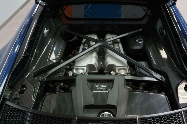AUDI R8 5.2 V10 FSI QUATTRO STRONIC