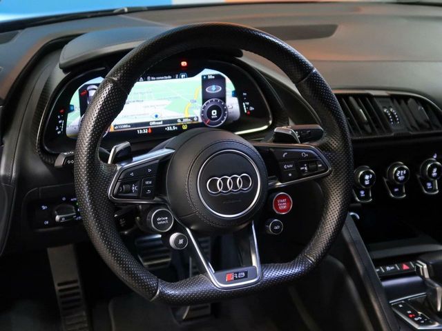 AUDI R8 5.2 V10 FSI QUATTRO STRONIC