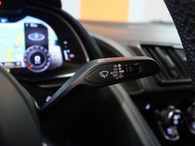 AUDI R8 5.2 V10 FSI QUATTRO STRONIC