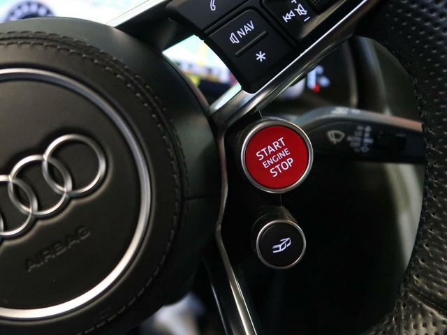 AUDI R8 5.2 V10 FSI QUATTRO STRONIC