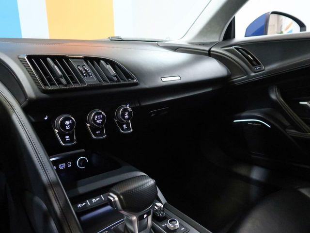 AUDI R8 5.2 V10 FSI QUATTRO STRONIC