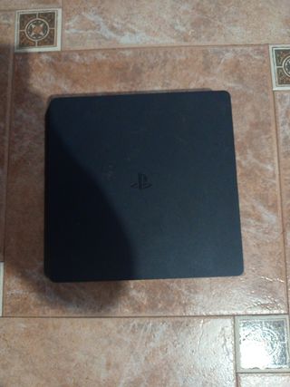 PS4 Slim 1TB - Negra, sin mando