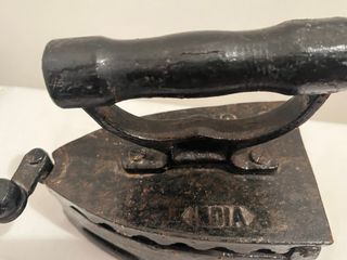 Plancha antigua de hierro