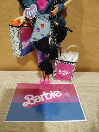 Barbie Arcoíris. Barbie LGTBI. Barbie Style.