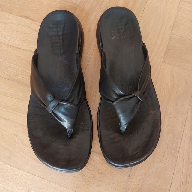 Sandalias planas piel negras Clarks - Talla 38'5