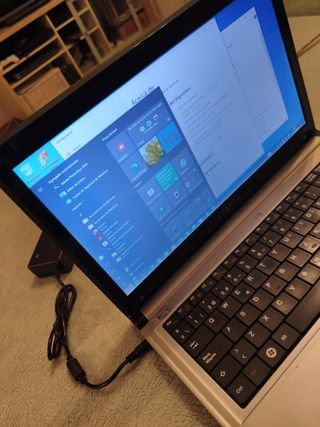 Portátil VIT M2400 – i3 / 4GB / 148GB – W 10 Pro
