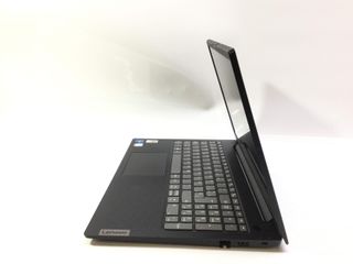 pc portatil lenovo v15 g2 itl