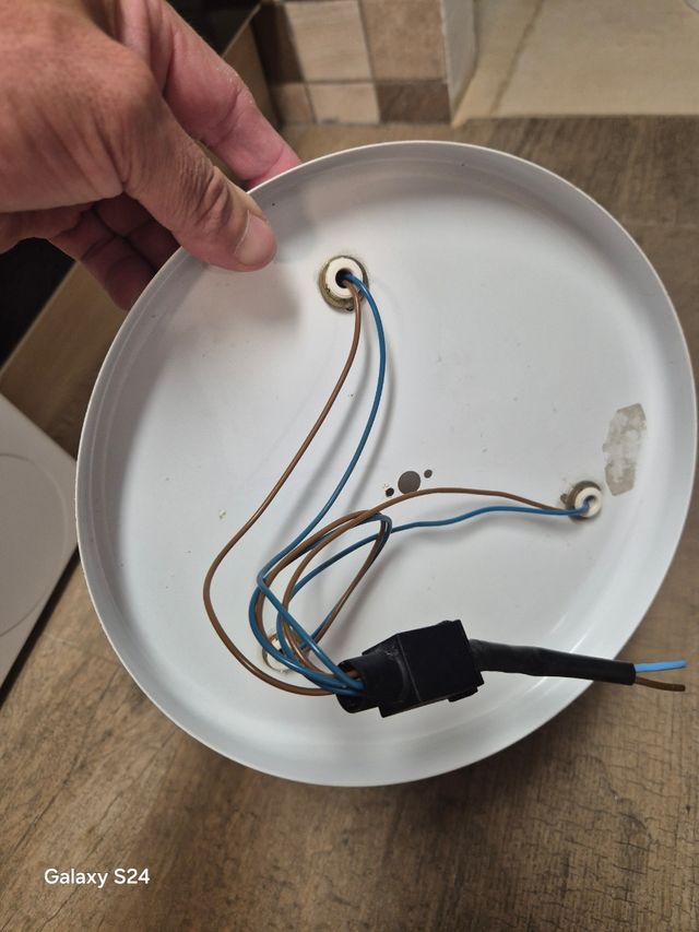 2 lâmpadas brancas vintage 3 focos