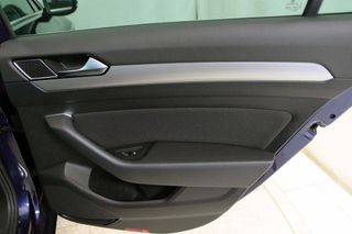 Volkswagen Passat 1.6 TDI 88KW DSG ADVANCE 4P