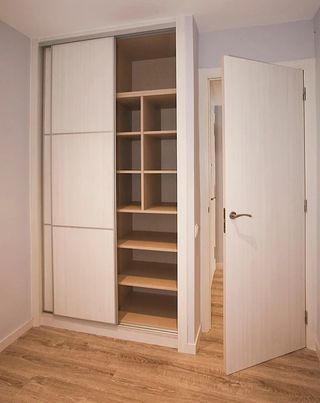 MONTAJE DE ARMARIOS Y VERTIDORES