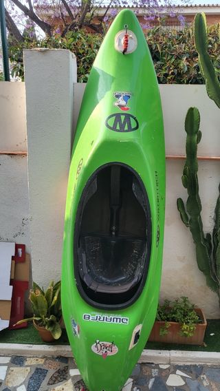 Kayak Watertech Dwarfs 8 río