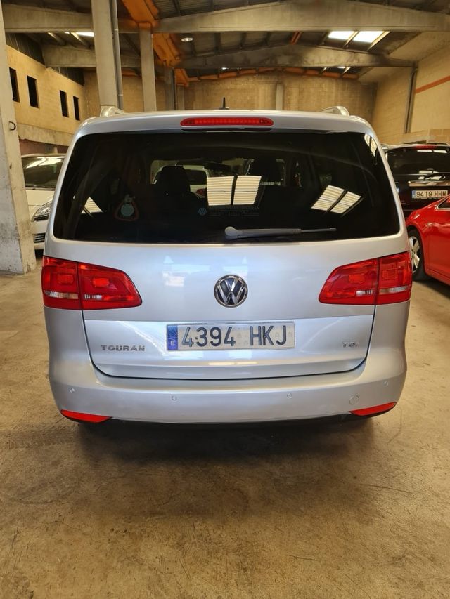 Volkswagen Touran 2012