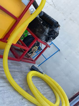 Equipo desatascos y succión fosas sépticas