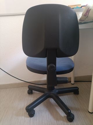 Silla oficina giratoria azul