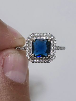 Anillo / Plata 925 - Talla 8/9 / Brillante