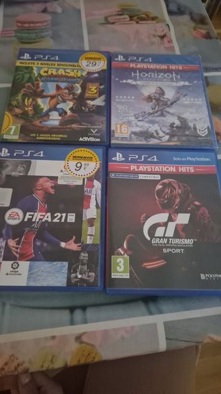PS4 (PlayStation 4) + 4 juegos