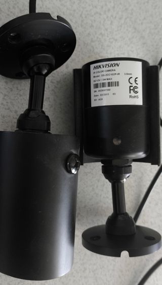 Grabadora vídeo HIKVISION.