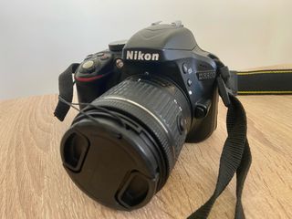 Nikon D3300 + objetivo 18-55mm