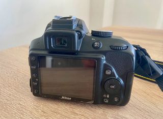 Nikon D3300 + objetivo 18-55mm