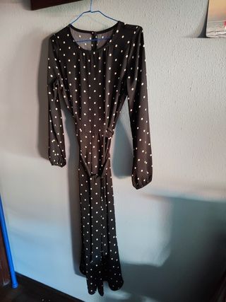 Mono lunares blanco y negro