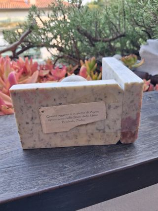 Reggilibri Budda in marmo