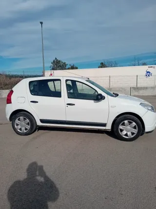 Dacia Sandero AMBIANCE  2012