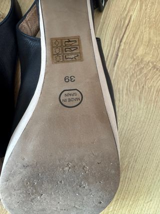 Sandalias Doralatina tacón beige-negro 39