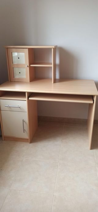 Escritorio madera beige
