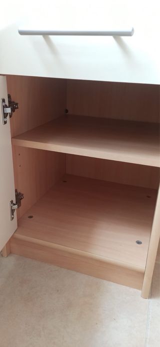 Escritorio madera beige