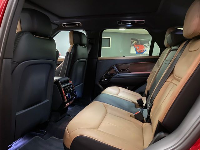 Land-Rover Range Rover Sport 3.0 TD6 AWD Auto MHEV Dynamic SE