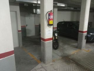 Garaje en venta en Cervelló