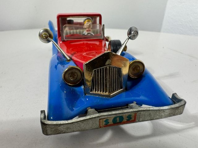 Auto d'epoca Paperino Politoys