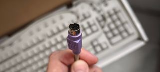 Teclado Multimedia BTC 6001A