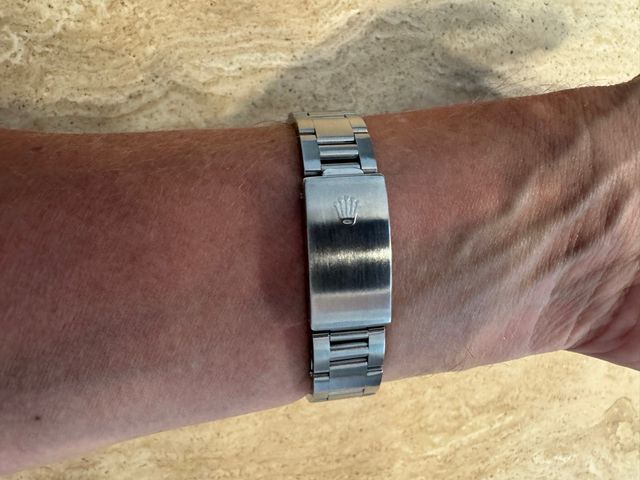 Rolex Oyster Perpetual Date 15200